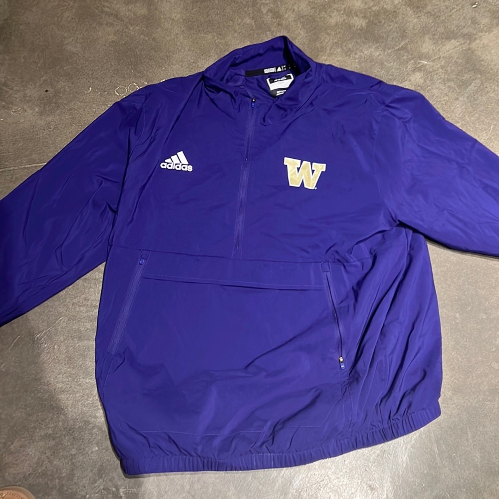 UW quarter zip